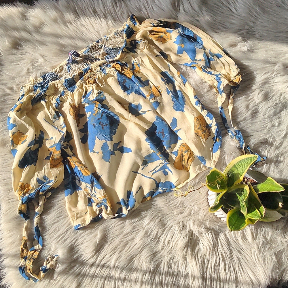 Floral top